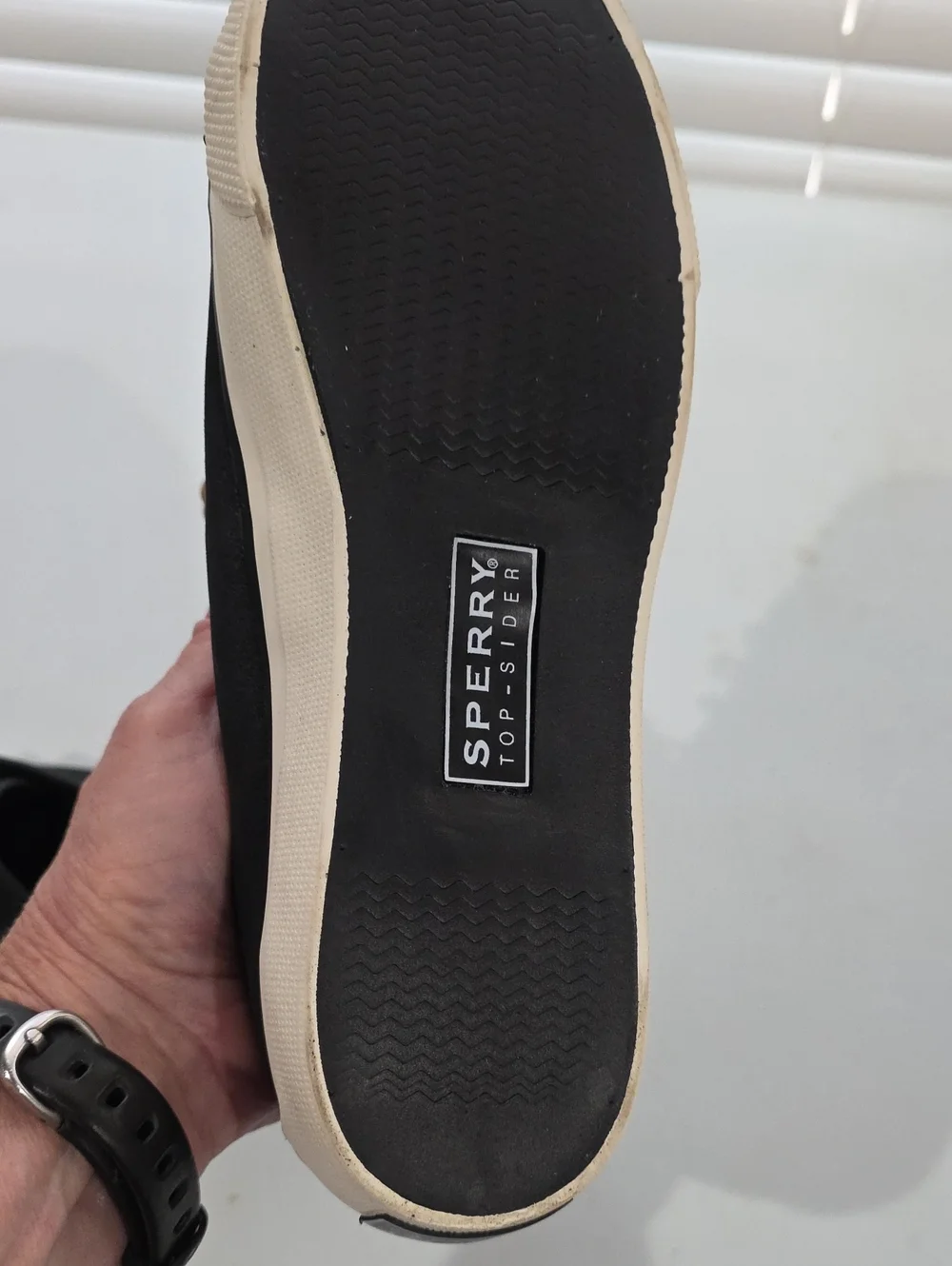 Sperry Women's 6.5 Seacoast Leather Sneaker Black Matte with Leather Laces